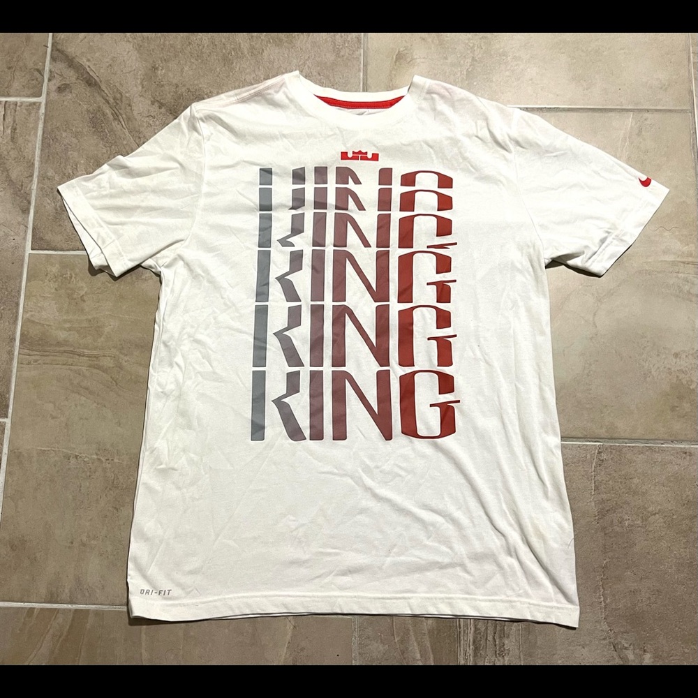 Men’s Nike Lebron King dri-fit LARGE T-Shirt